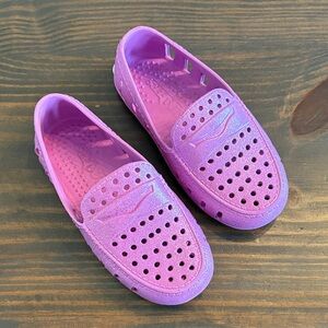 Floafers kids size 10.